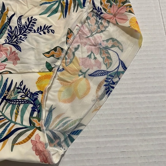 Soma Lemon Squeeze Mini Ivory Vanishing Edge Micro Modern Brief Size XXL NEW - Picture 2 of 7